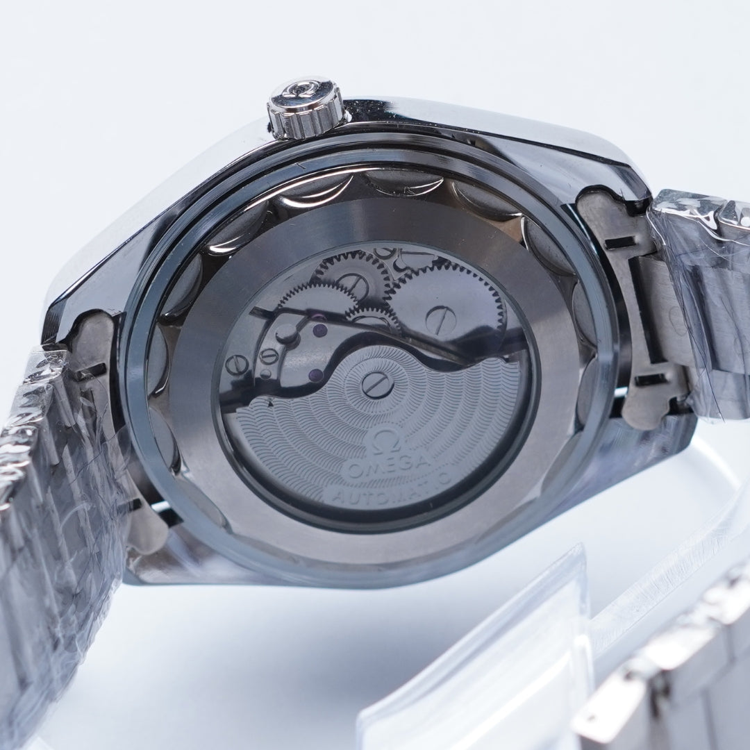 Omega Seamaster - White Dial